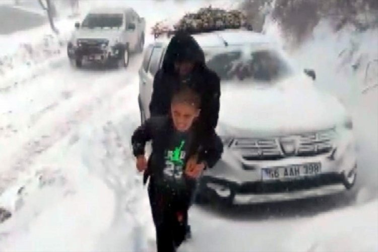 Donma tehlikesi ge&ccedil;iren 5 kişi kurtarıldı