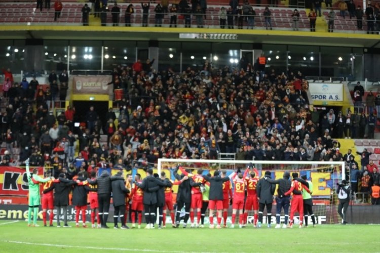Hikmet Karaman "&Ouml;nemli olan 3 puandı"