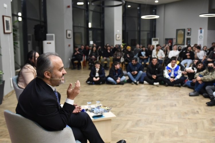 Aktaş'tan gen&ccedil;lere altın &ouml;ğ&uuml;tler: Radarlarınız a&ccedil;ık olsun