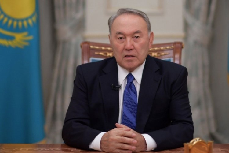 Nazarbayev'in &ouml;m&uuml;r boyu başkanlığı bitti