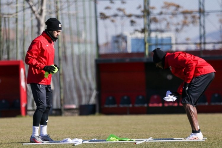 Gen&ccedil;lerbirliği, Manisa FK deplasmanında