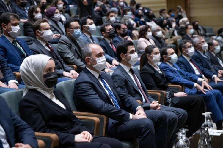 Bakan Abdulhamit G&uuml;l, 'Kesişme: İyi ki Varsın Eren' filmini izledi