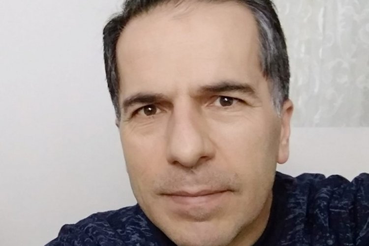 &Ouml;ğrencilerine verdiği karneler son karnesi oldu!