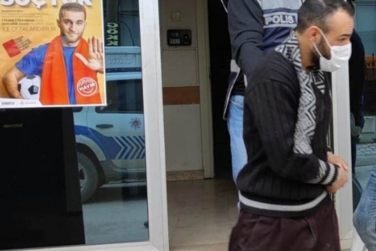 Bursa'da mahallenin korkulu r&uuml;yası haline gelen hırsız su&ccedil;&uuml;st&uuml; yakalandı