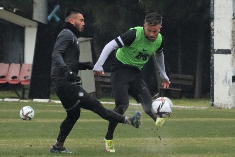 Altay, Konyaspor karşısında &ccedil;ıkış arıyor