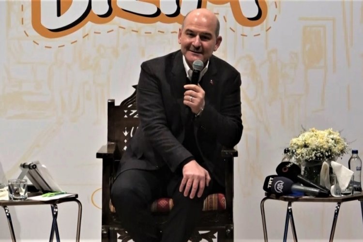 İ&ccedil;işleri Bakanı Soylu, Nusaybin'de gen&ccedil;lerle bir araya geldi