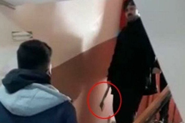 İstanbul Gaziosmanpaşa'da okula baltayla giren şahıs tutuklandı