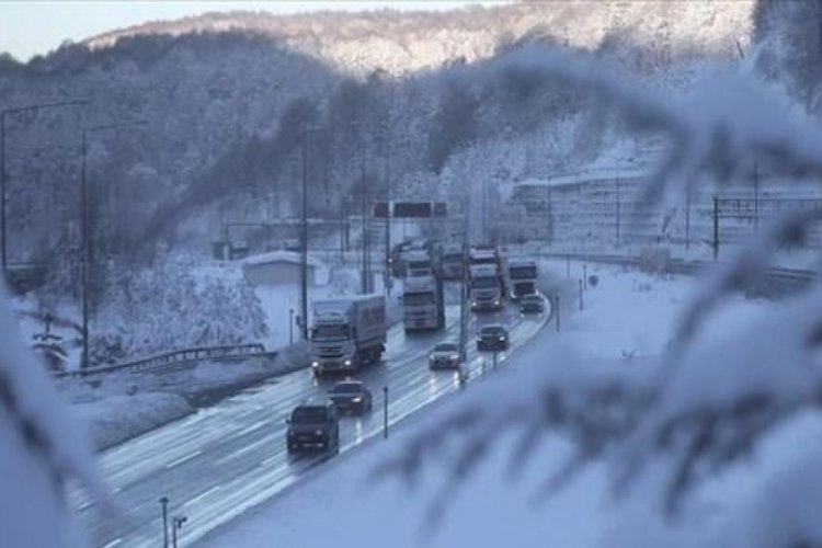 Bolu Dağı ge&ccedil;işi t&uuml;m ara&ccedil;lara kapatıldı