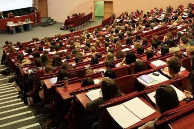 İstanbul'da &uuml;niversite eğitimlerine ve sınavlara 2 g&uuml;n ara verildi
