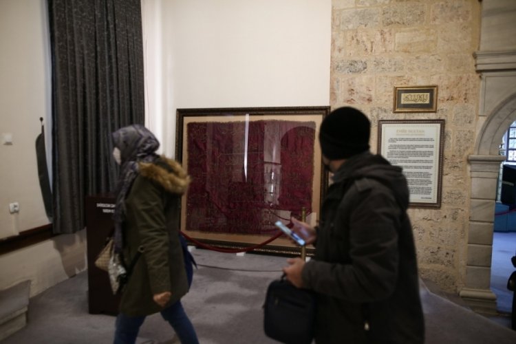 Bursa'da kalan tek sancak g&uuml;n y&uuml;z&uuml;ne &ccedil;ıktı! 180 yıllık