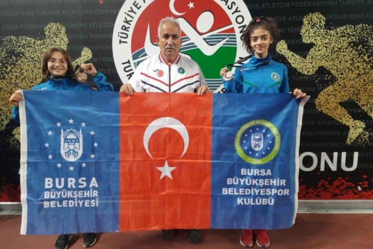 Bursa B&uuml;y&uuml;kşehir Belediyesporlu atletlerden T&uuml;rkiye Şampiyonası'ndan 3 birincilik