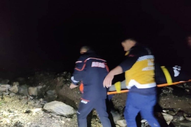 Osmaniye'de sevgilisiyle tartışınca u&ccedil;urumdan atlamış