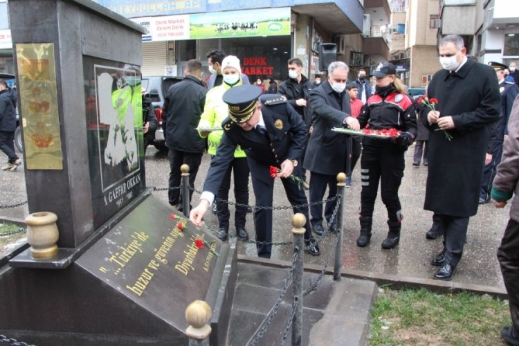 Şehit Emniyet M&uuml;d&uuml;r&uuml; Gaffar Okkan ile mesai arkadaşları anıldı