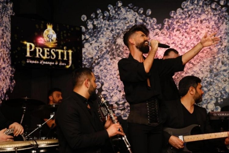 Mehmet &Ccedil;evik Almanya'da konser verdi