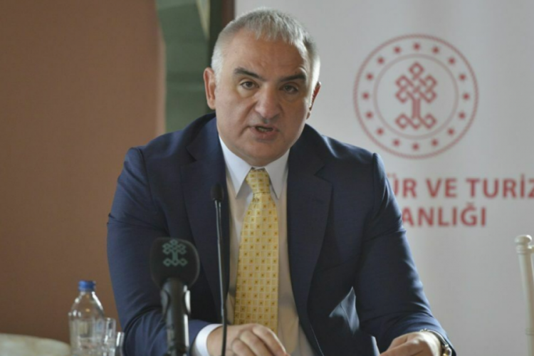 K&uuml;lt&uuml;r ve Turizm Bakanı Ersoy'un Yunanistan programı iptal edildi