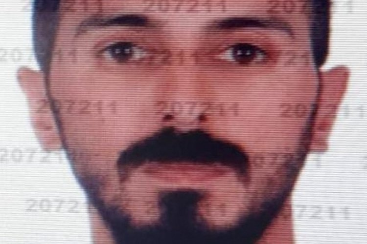 Samsun'da otomobilde &ouml;ld&uuml;rd&uuml;, polisi arayıp teslim oldu