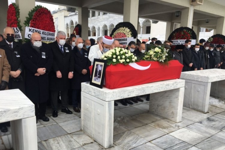 İYİ Partili Aydın Adnan&nbsp;Sezgin'in acı g&uuml;n&uuml;