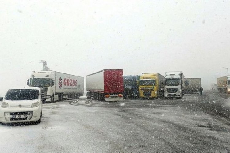 Anadolu'dan İstanbul'a ulaşım Bursa'dan itibaren durduruldu