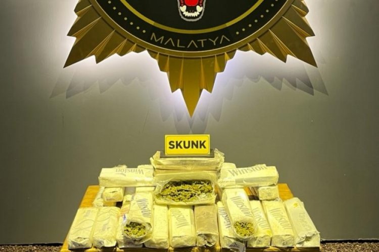 Malatya'da kilolarca skunk ele ge&ccedil;irildi; 1 g&ouml;zaltı