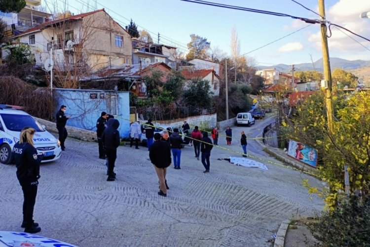 İzmir'de v&uuml;cudunda darp izleri bulunan ceset bulundu