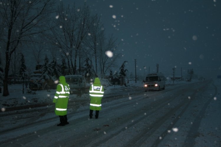 Antalya-Konya karayolu t&uuml;m ara&ccedil; trafiğine kapatıldı