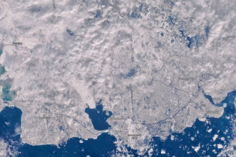 İstanbul'da kar yağışının etkisi uydudan g&ouml;r&uuml;nt&uuml;lendi