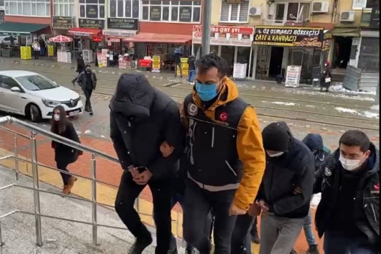 Kocaeli'de 1 g&uuml;nde 100 kilograma yakın uyuşturucu ele ge&ccedil;irildi