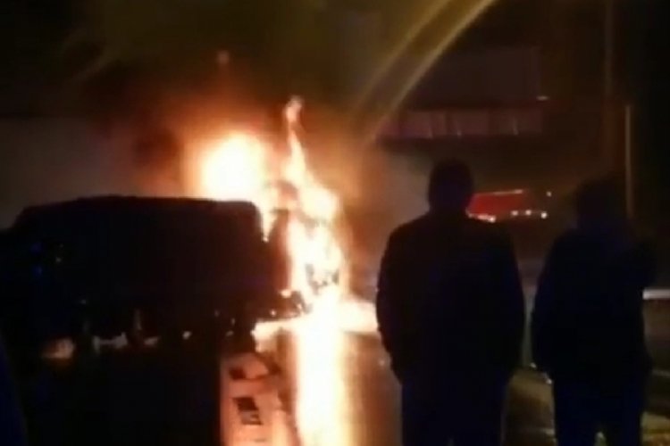 Mersin'de zincirleme kaza: TIR şof&ouml;r&uuml; yanarak can verdi