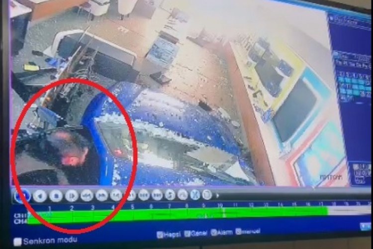 Hatay'da otomobiliyle &ccedil;arpıp tabancayla &ouml;ld&uuml;rm&uuml;şt&uuml;; o anlar kamerada