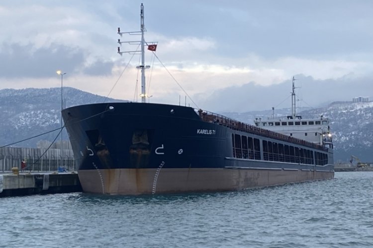 Karadeniz'de Rus uyruklu m&uuml;rettebat denize d&uuml;şerek kayboldu