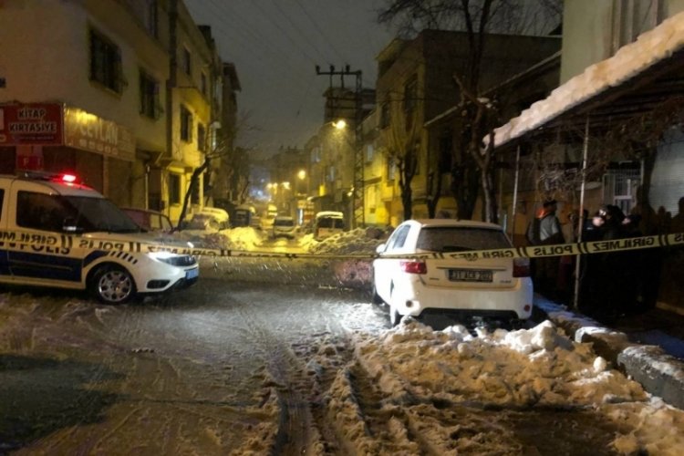 Gaziantep'te sokak ortasında silahlı saldırı: 2 yaralı