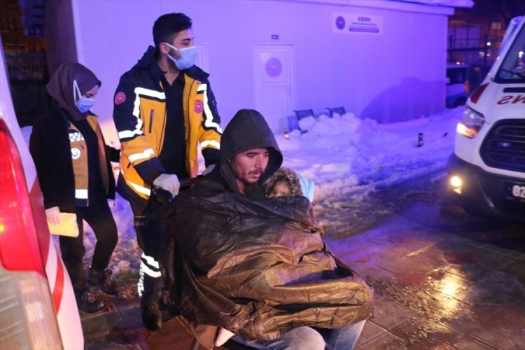 Sobadan sızan gazdan etkilenen 5 kişi hastaneye kaldırıldı
