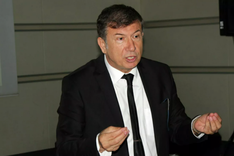 Tanju &Ccedil;olak'tan Torrent'e: Burayı Barcelona ile karıştırmış, biri acil uyarmalı