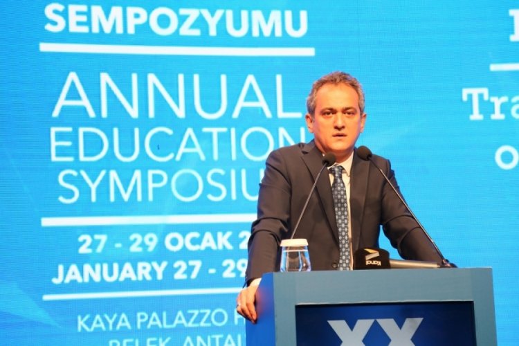 Milli Eğitim Bakanı Mahmut &Ouml;zer: Y&uuml;z y&uuml;ze eğitime devam edeceğiz