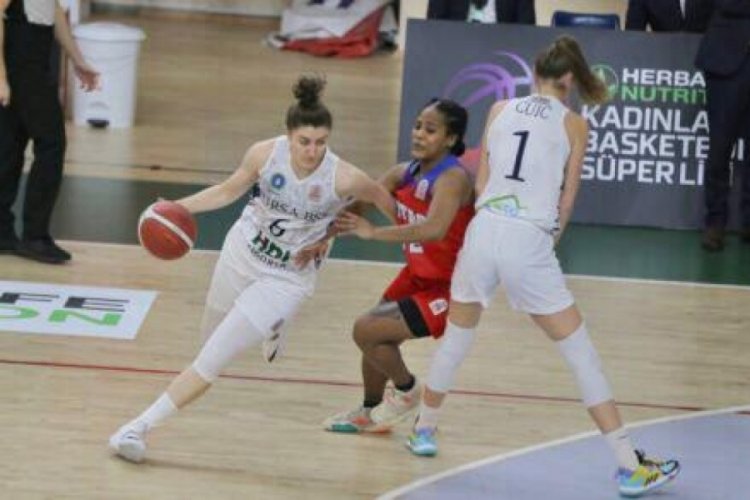 B&uuml;y&uuml;kşehir Belediyespor'da milli gurur