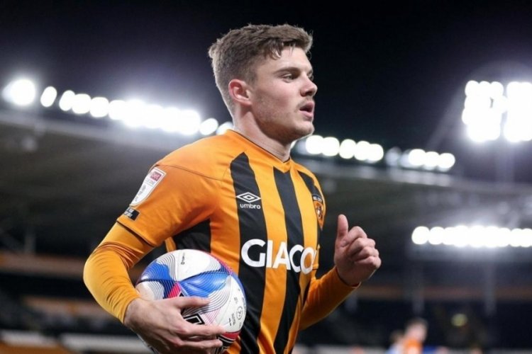 Hull City, Regan Slater'ı transfer etti