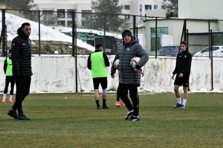 Mesut Bakkal, Denizlispor'un başında ilk idmanına &ccedil;ıktı