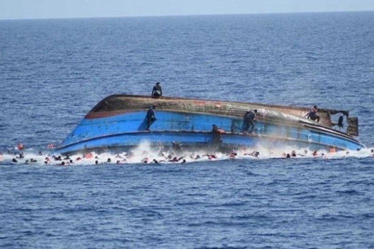 Tunus'ta g&ouml;&ccedil;men teknesi battı: 6 &ouml;l&uuml;, 30 kayıp