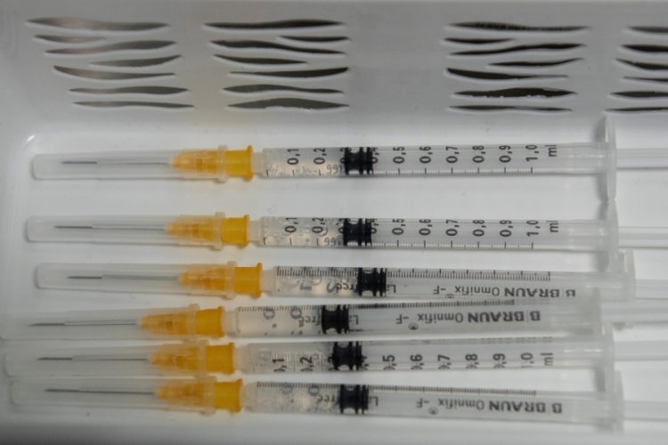 12-15 yaş grubuna 3. doz aşı uygulaması yarın başlıyor