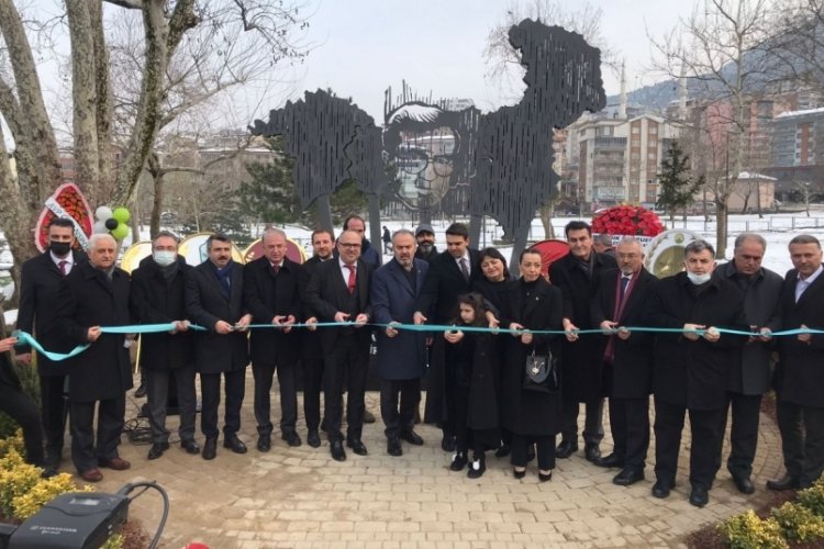 Bursa'da Dr. Sadık Ahmet Anıt a&ccedil;ılışı ger&ccedil;ekleşti