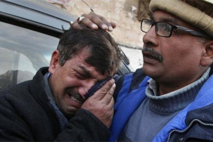 Pakistan'da kiliseden eve d&ouml;nen rahiplere silahlı saldırı: 1 &ouml;l&uuml;