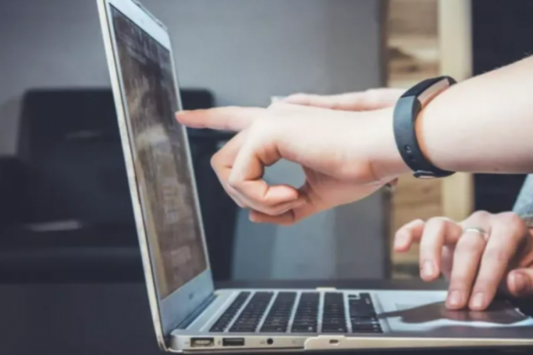 D&uuml;ş&uuml;k internet hızına 'ayıplı hizmet' kararı