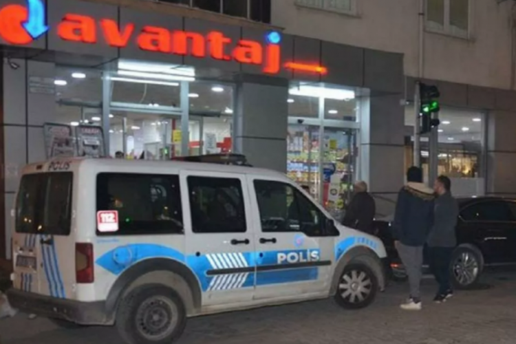 Aydın'da boşandığı kadını baltayla yaralayan şahıs g&ouml;zaltına alındı
