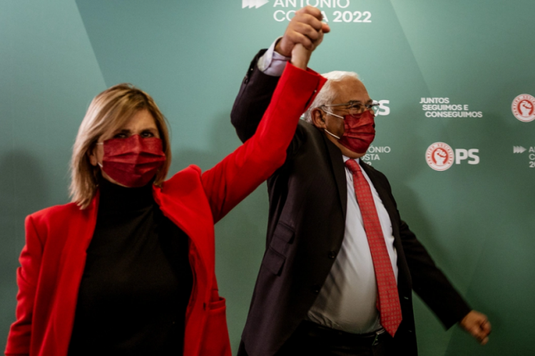 Portekiz'de se&ccedil;imleri Sosyalist Parti kazandı