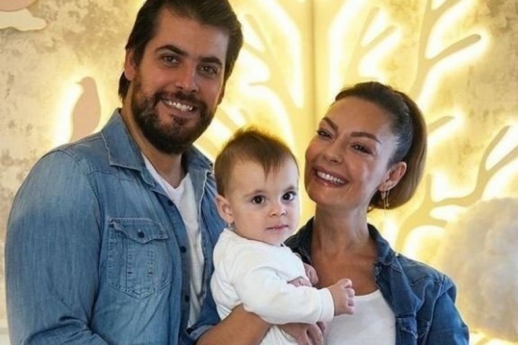 &Ouml;zge &Ouml;zder, taciz mesajını ifşa etti