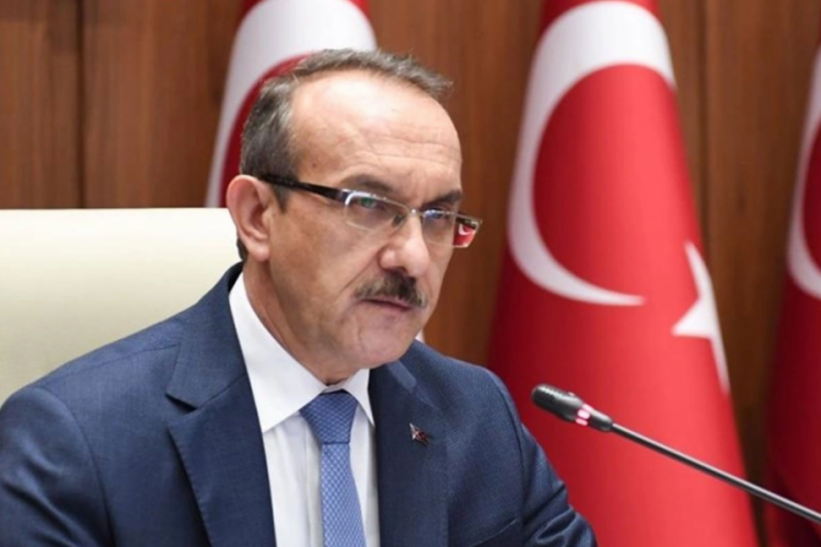 Vali Seddar Yavuz: Mesai hayali kuruyorsanız hemen vazge&ccedil;in derim
