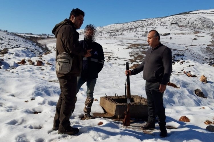 Kar yağışıyla ka&ccedil;ak avlananların sayısı arttı