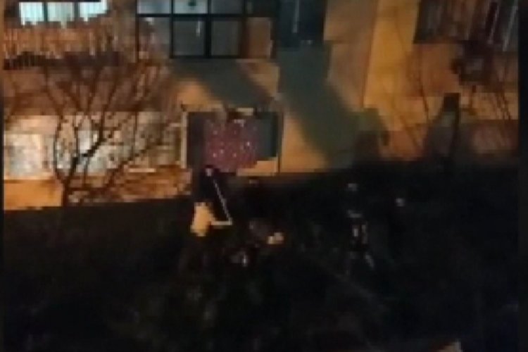 İstanbul G&uuml;ng&ouml;ren'de hırsızlık ş&uuml;phelisine feci dayak&nbsp;