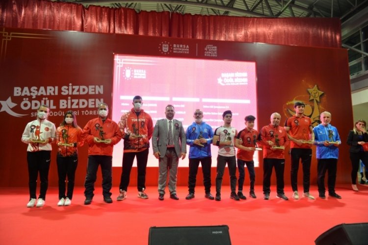 Bursa'da sporun yıldızlarına &ouml;d&uuml;l