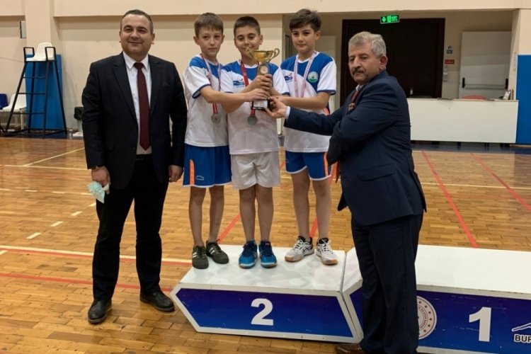 Badmintonda Osmangazi fırtınası